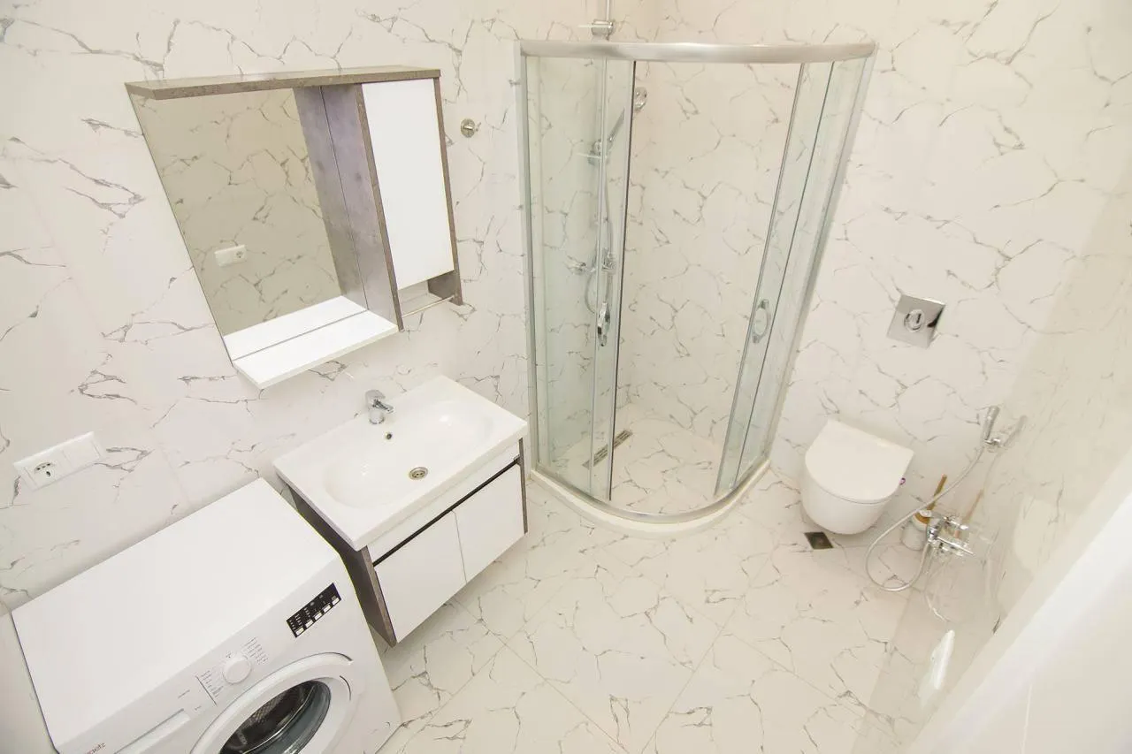 Дом, 4-комн., 200 м²