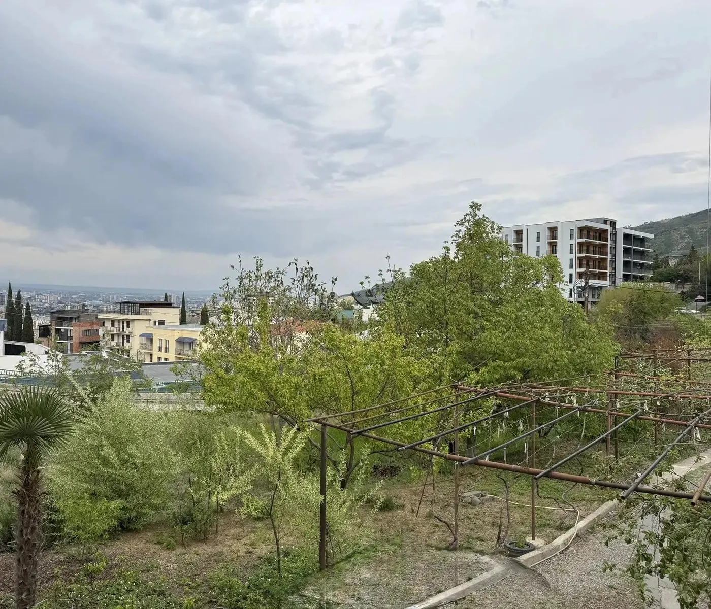 Дом, 7-комн., 895 м²