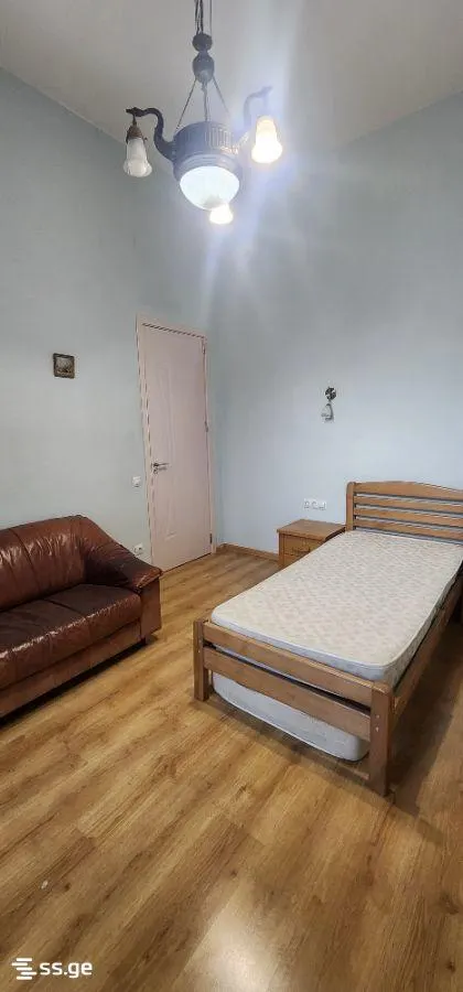 Квартира, 4-комн., 122 м²