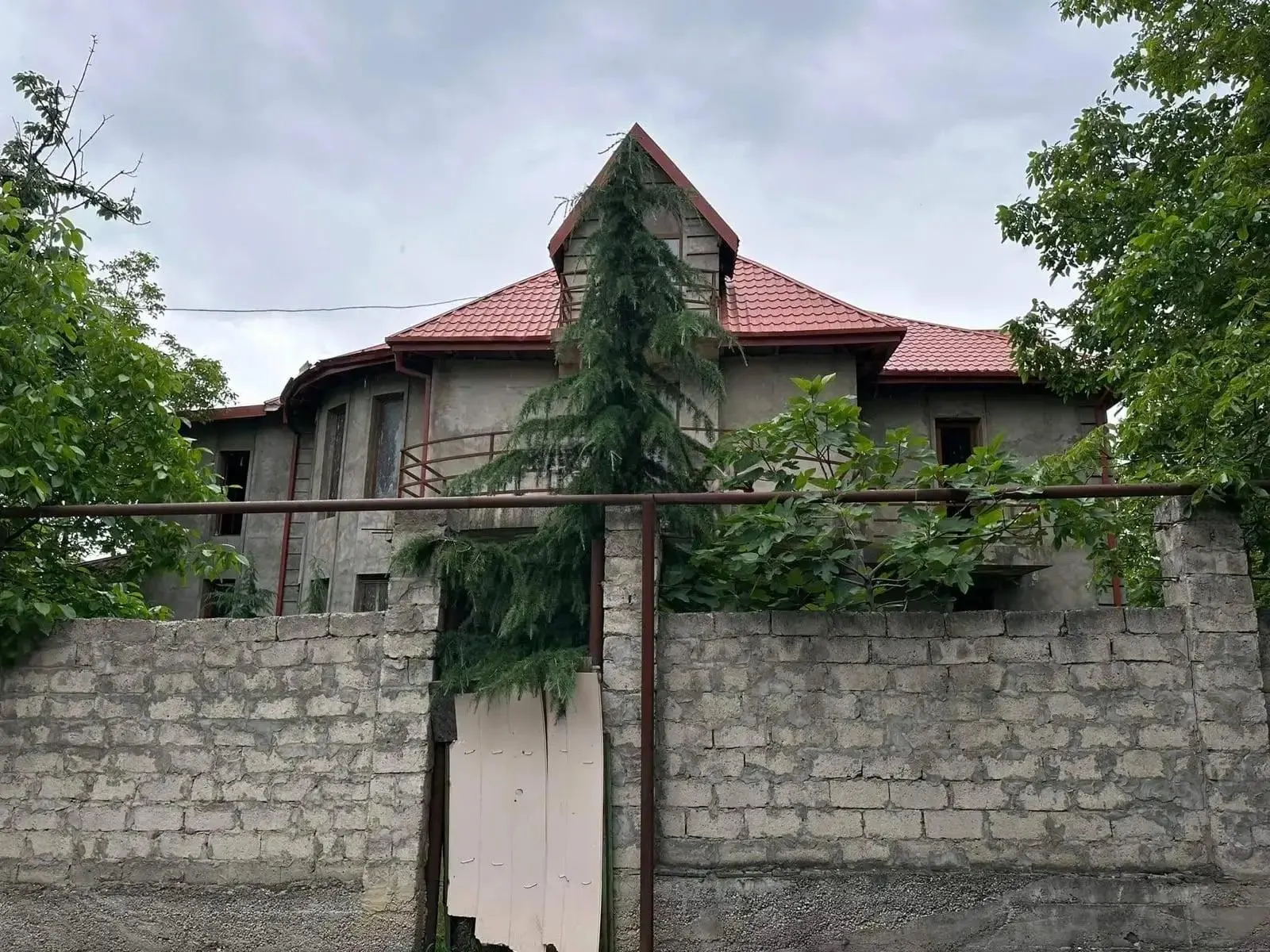 Дом, 8-комн., 500 м²