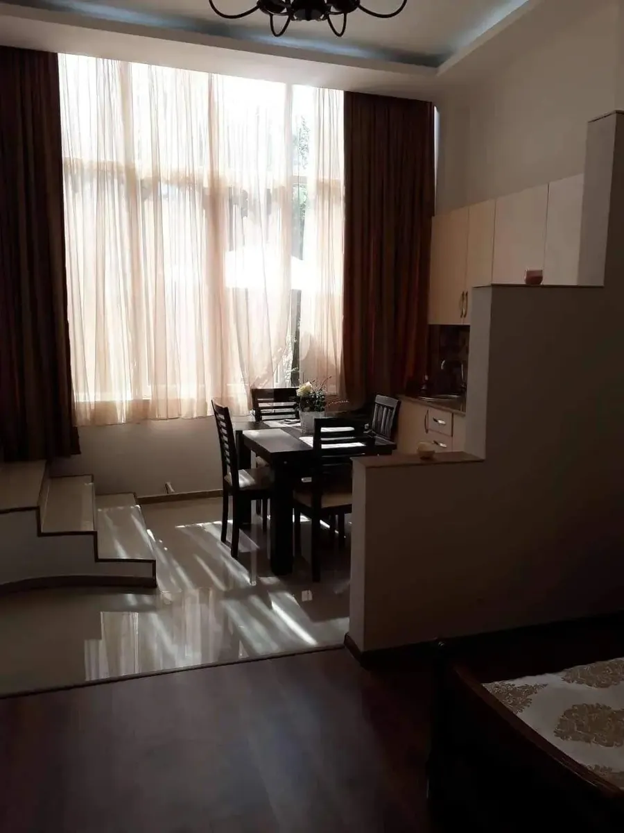 Дом, 5-комн., 244 м²