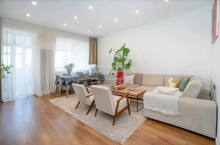 Квартира, 4-комн., 142 м², Bidzina Kvernadze St, 35