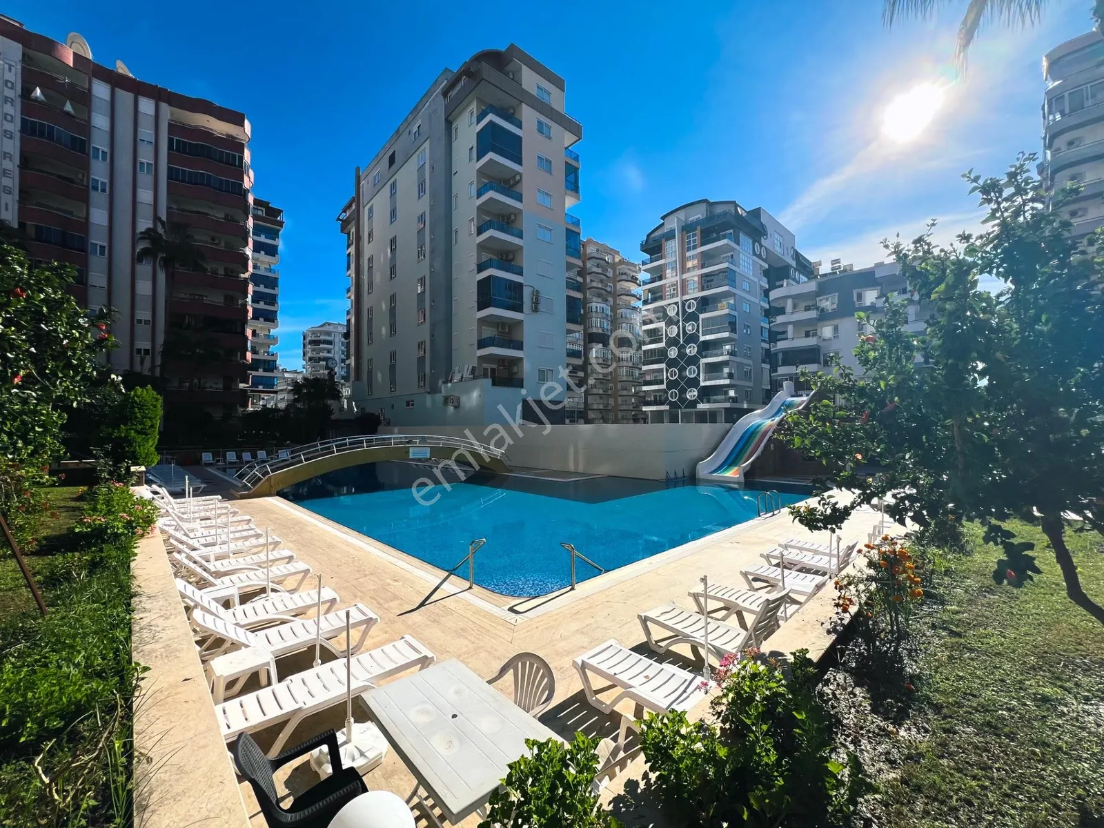 Apartment, 3-room, 135 m²