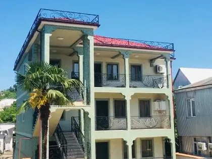 Дом, 9-комн., 350 м²