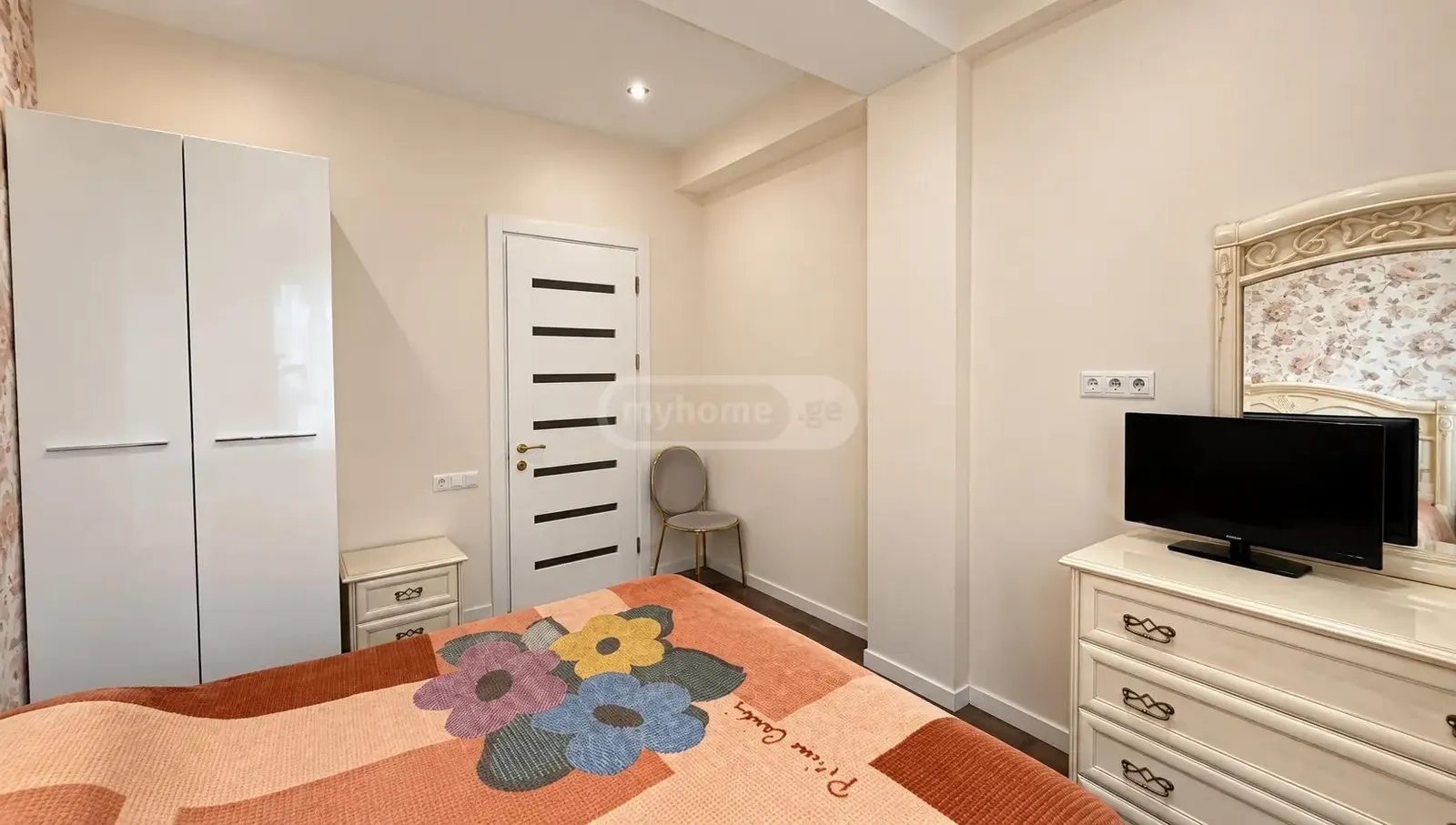 Квартира, 4-комн., 112 м²