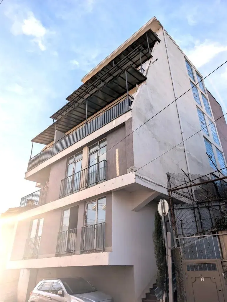 Квартира, 4-комн., 101 м²