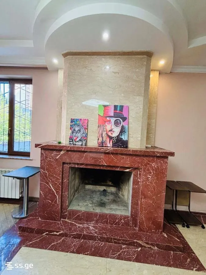 Дом, 5-комн., 430 м²