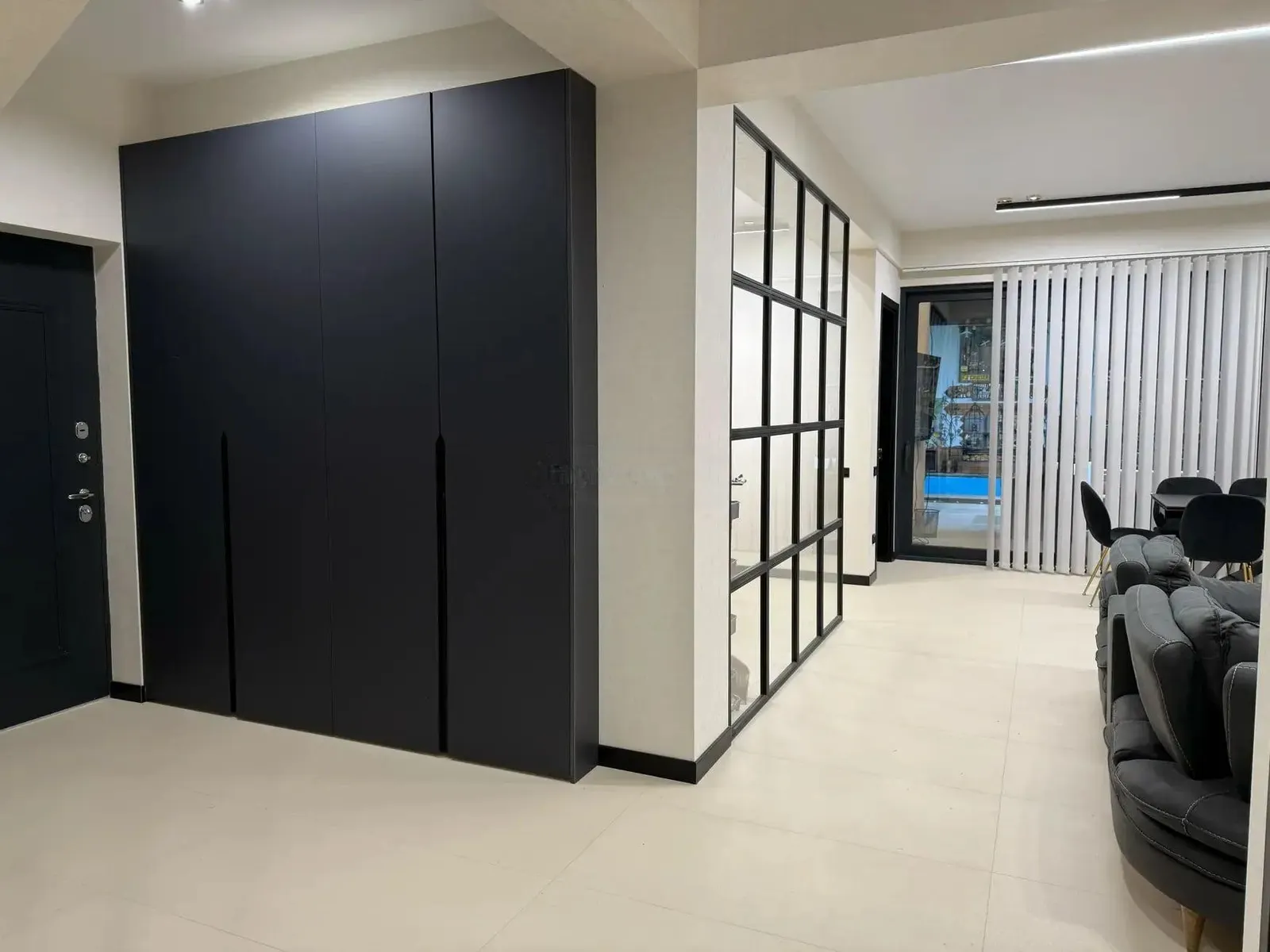 Дом, 5-комн., 180 м²