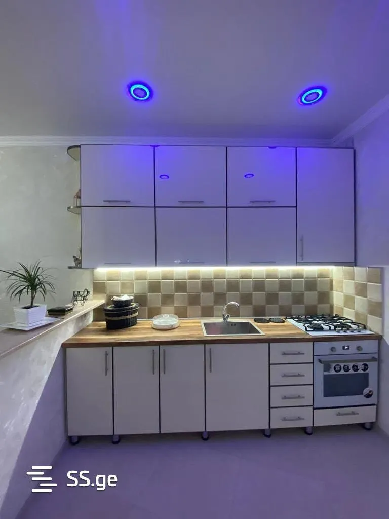 Квартира, 2-комн., 70 м²