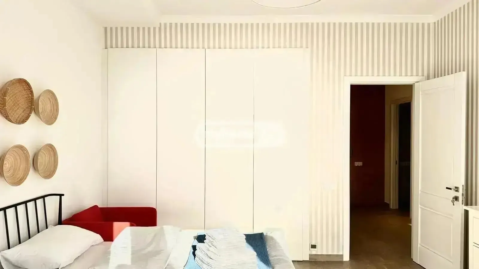 Квартира, 3-комн., 115 м²