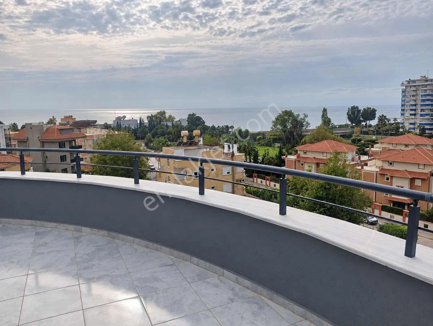 Apartment, 3-room, 130 m²