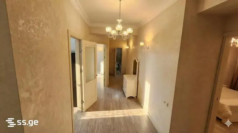 Apartment, 5-room, 155 m²
