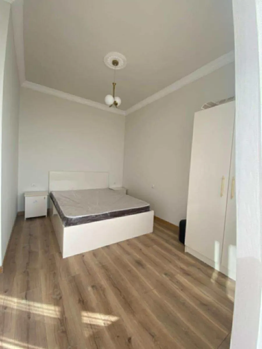 Apartment, 3-room, 70 m², Zurab Gorgiladze St, 96