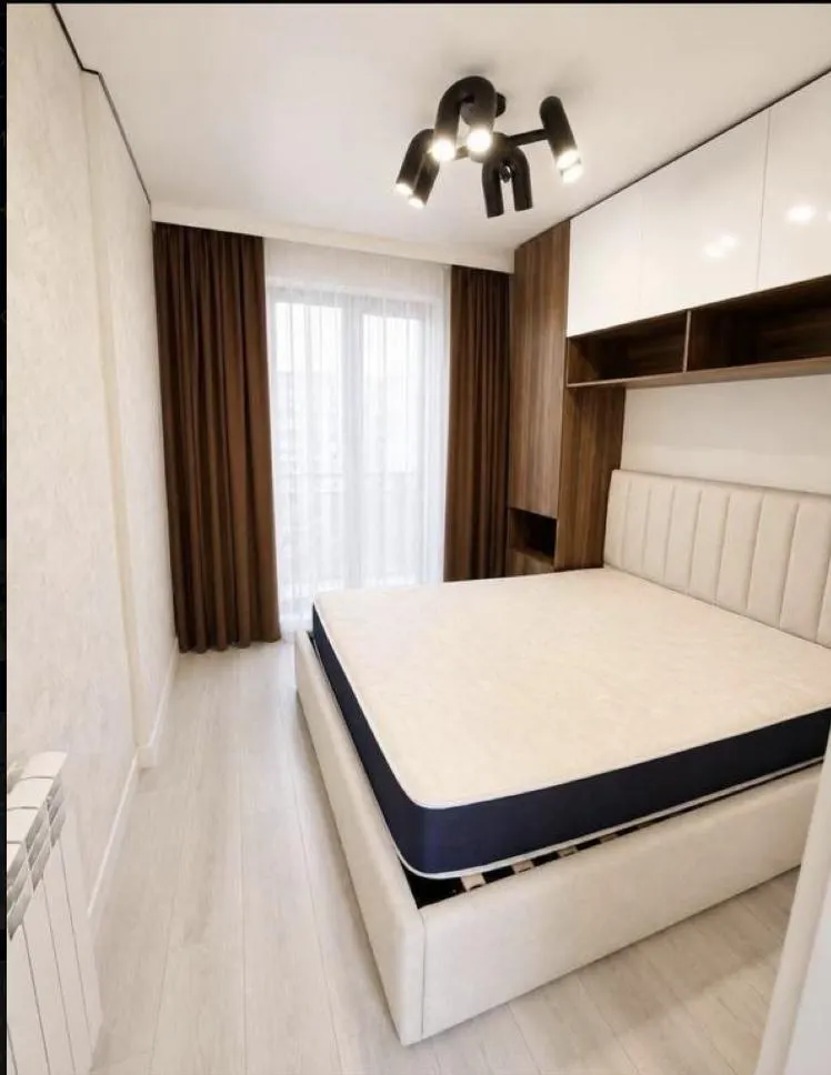 Квартира, 3-комн., 71 м², Batumi Beach Tower