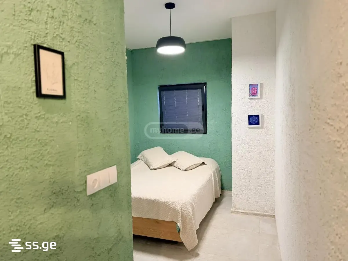 House, 2-room, 60 m²