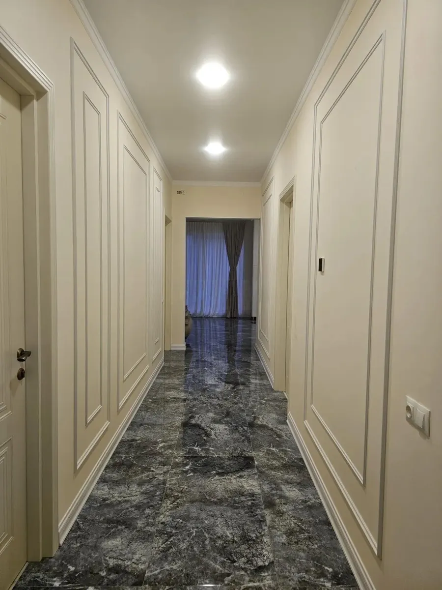 House, 5-room, 170 m²