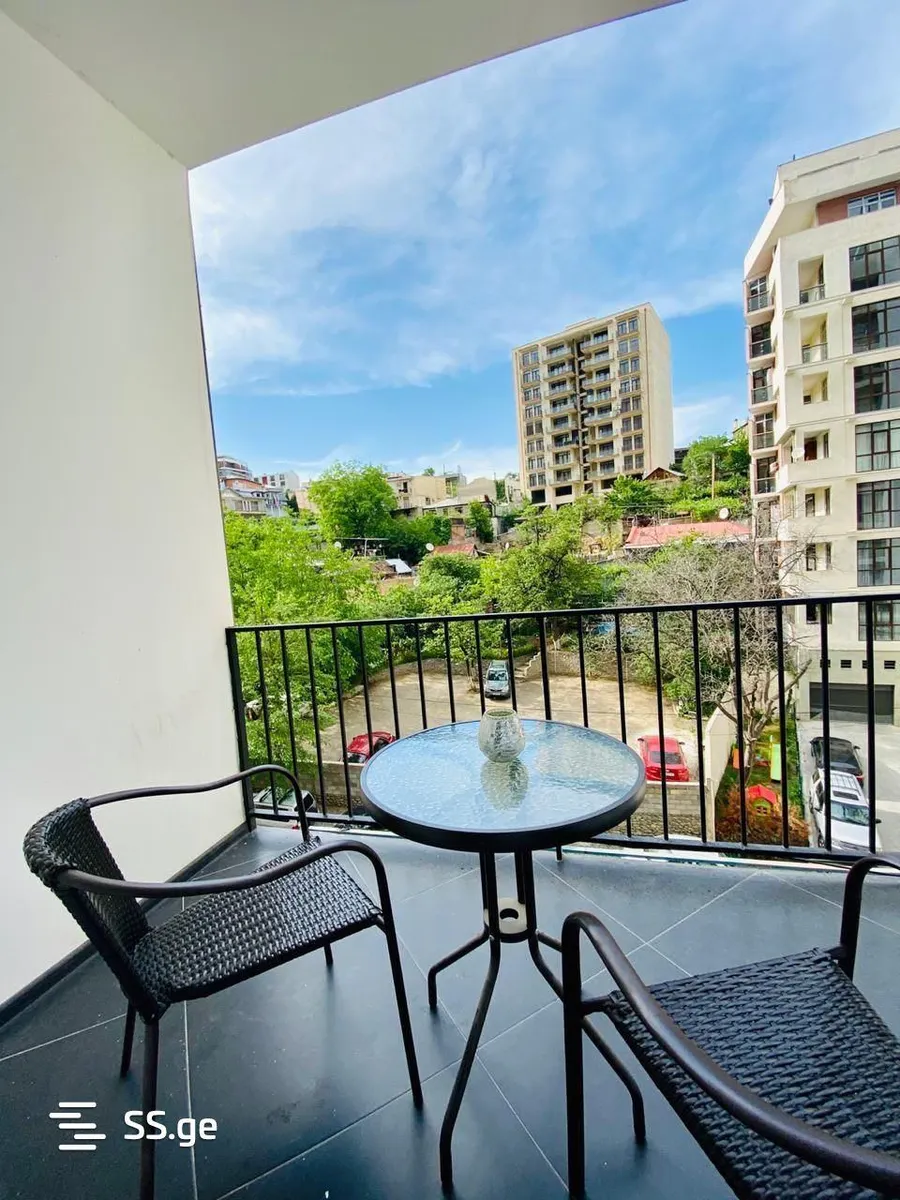 Apartment, 4-room, 220 m²