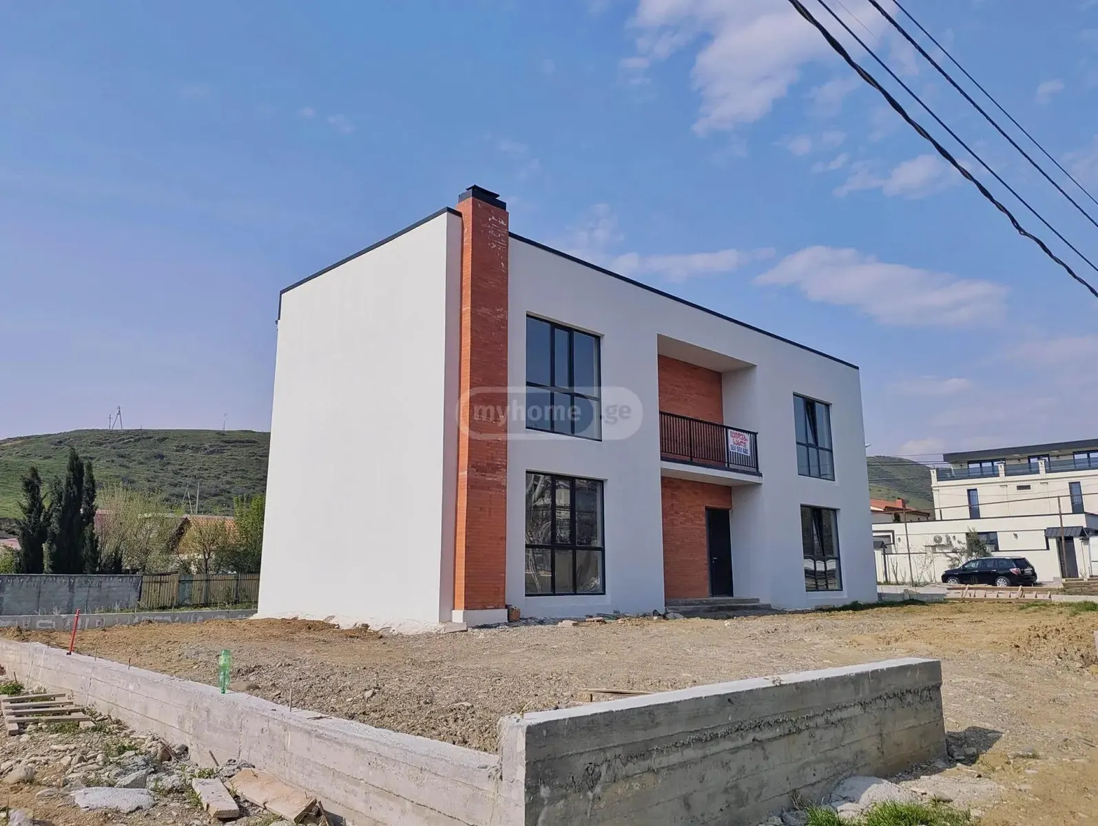 Дом, 5-комн., 245 м²