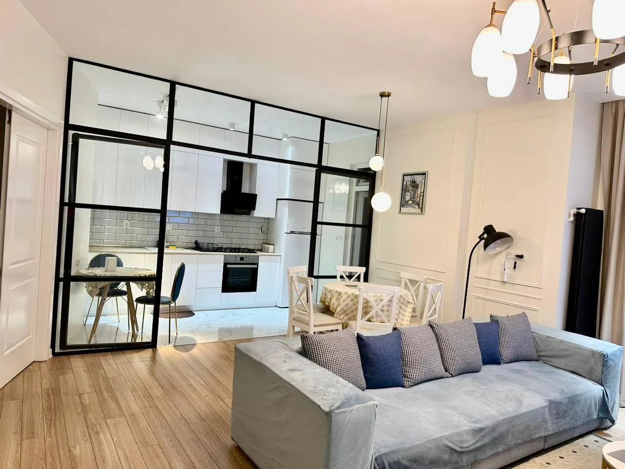 Квартира, 3-комн., 90 м²