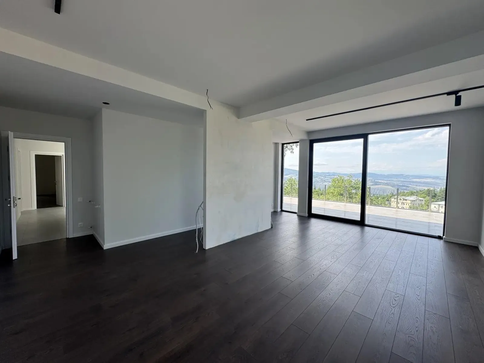 Дом, 10-комн., 750 м²
