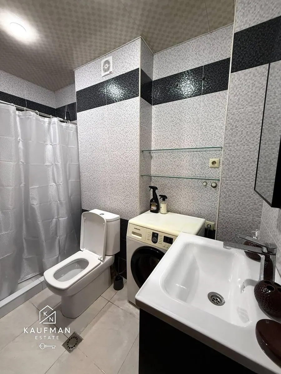 Квартира, 3-комн., 72 м², New Star Batumi