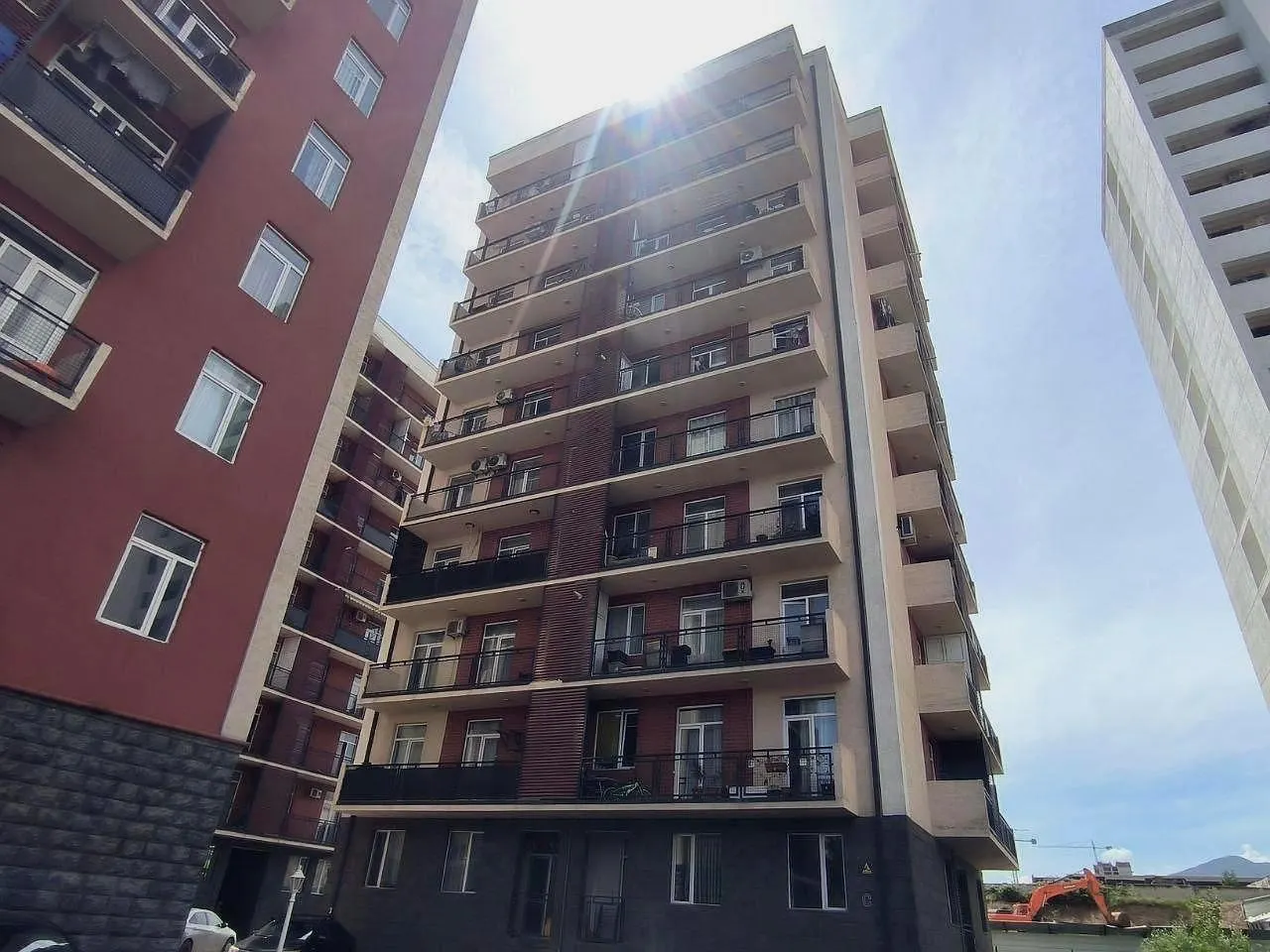 საცხოვრებელი კომპლექსი Petre Iberi St, 24, 24b, 24c