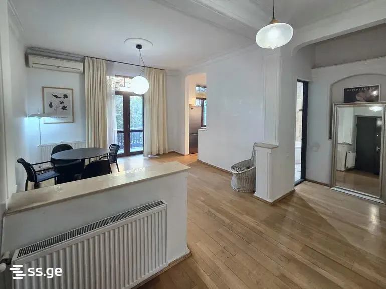 Apartment, 4-room, 120 m²