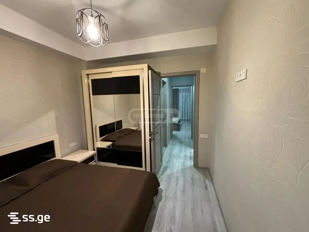 Apartment, 3-room, 90 m²