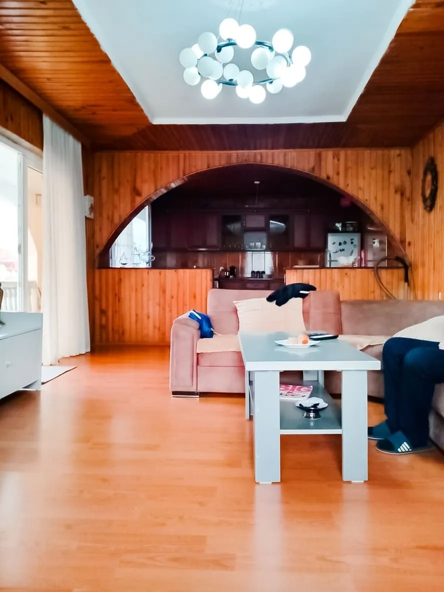 Дом, 7-комн., 272 м²