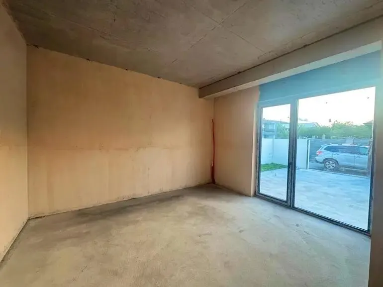 Дом, 5-комн., 250 м²