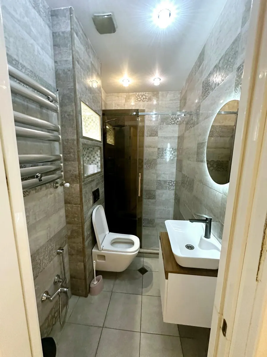 House, 6-room, 600 m²