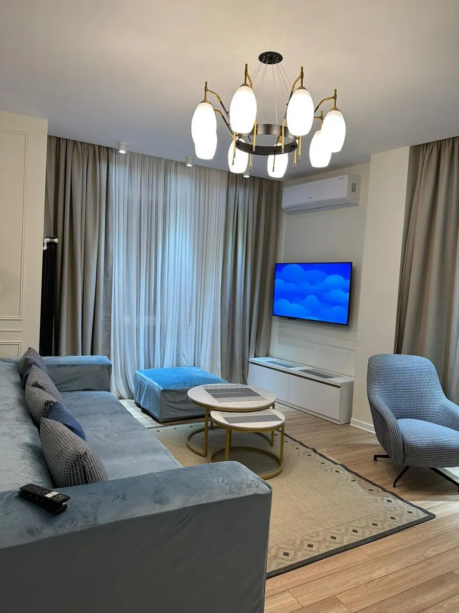 Квартира, 3-комн., 90 м²