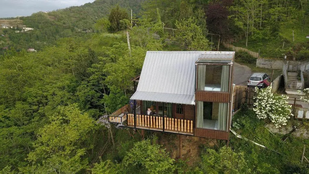House, 2-room, 70 m²