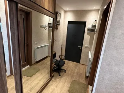 Квартира, 3-комн., 108 м²
