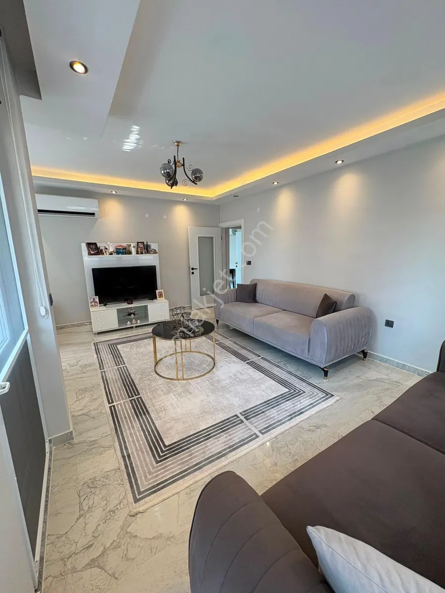 Apartment, 4-room, 140 m²