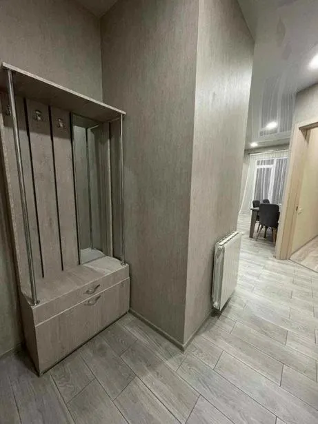 Квартира, 3-комн., 108 м²