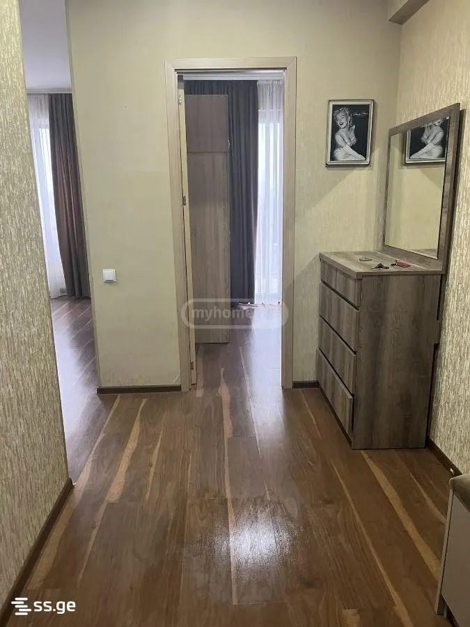 Apartment, 2-room, 58 m²