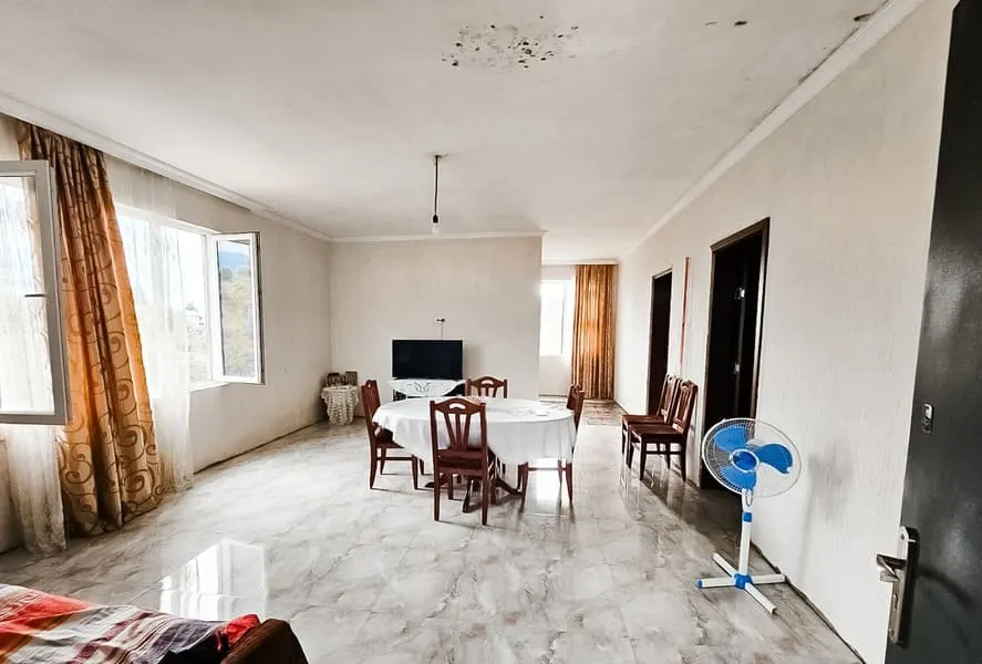 House, 3804 m²