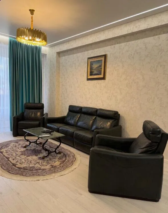 Квартира, 3-комн., 82.3 м²