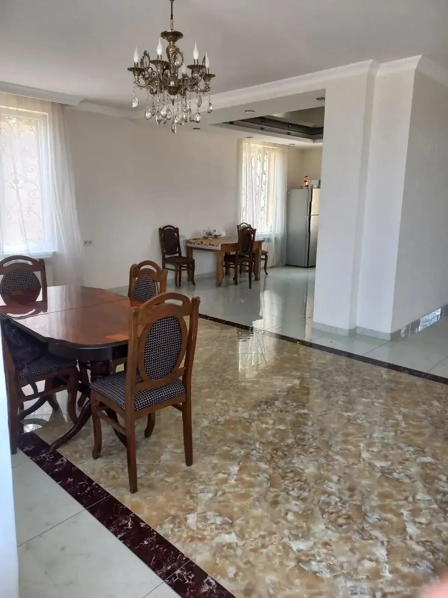 House, 8-room, 420 m²