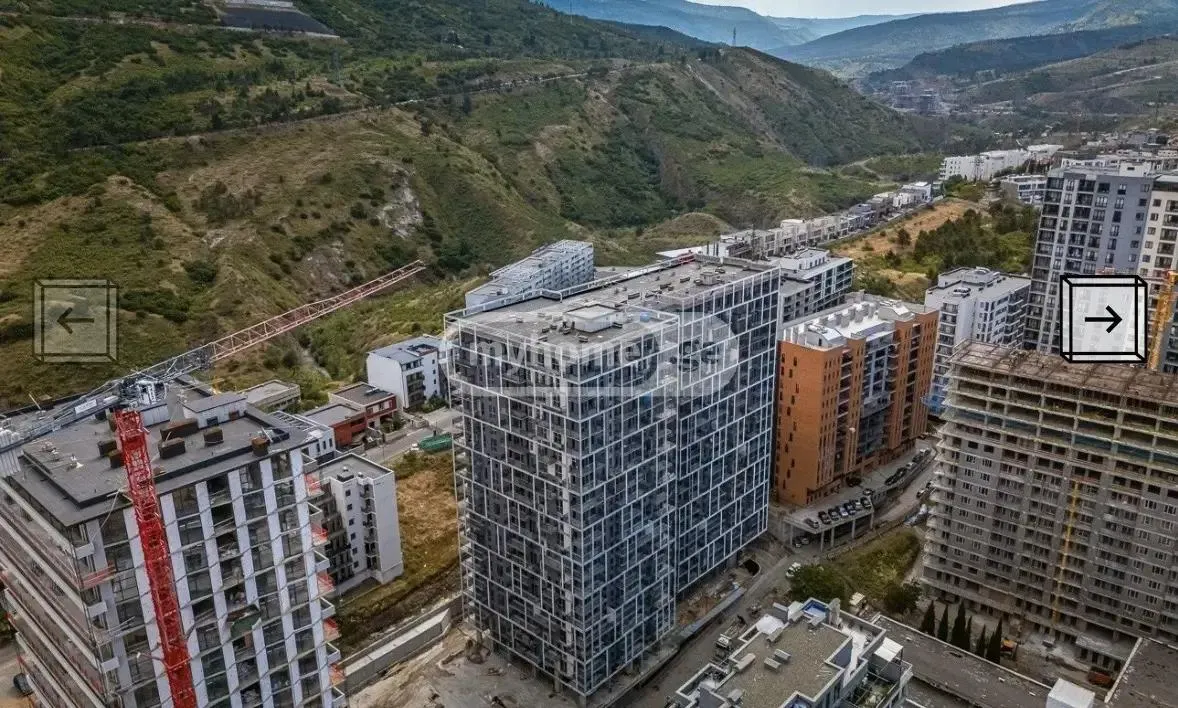 Квартира, 4-комн., 100 м², Archi Saburtalo