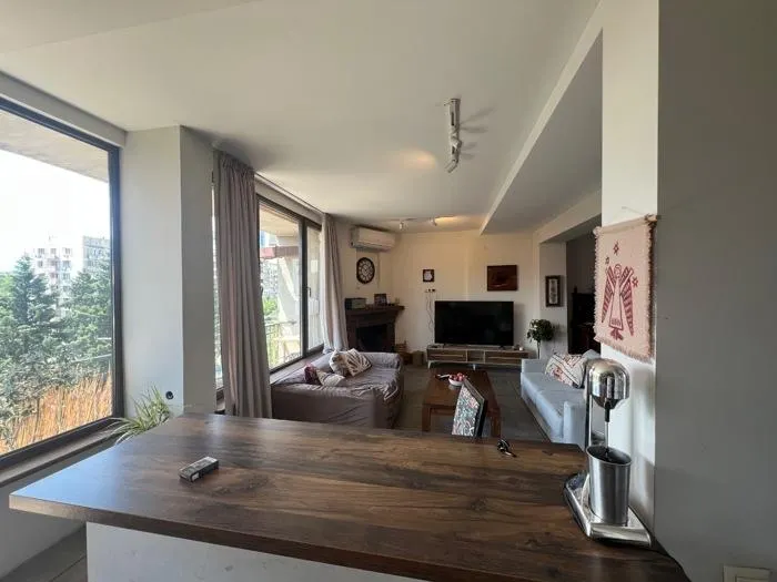 Квартира, 4-комн., 137 м²