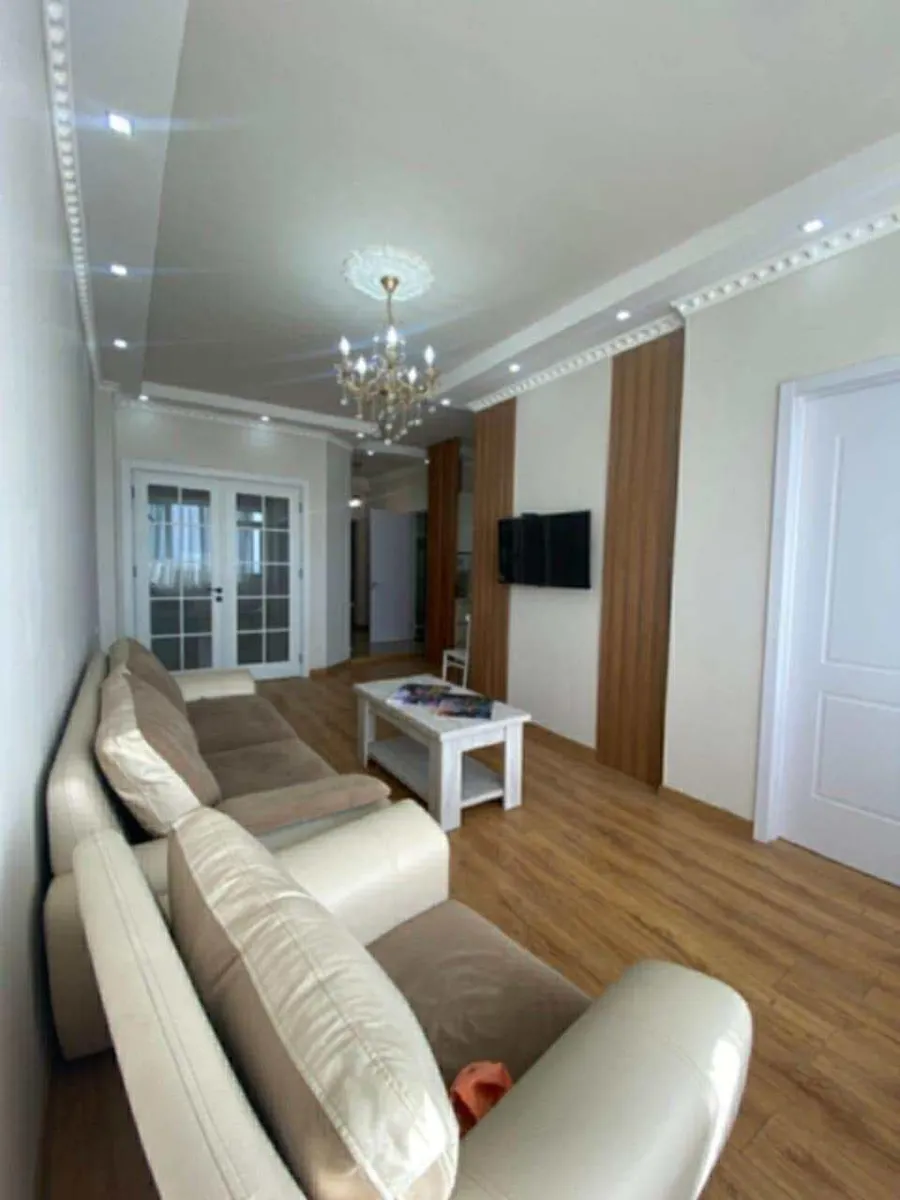 Apartment, 3-room, 70 m², Zurab Gorgiladze St, 96