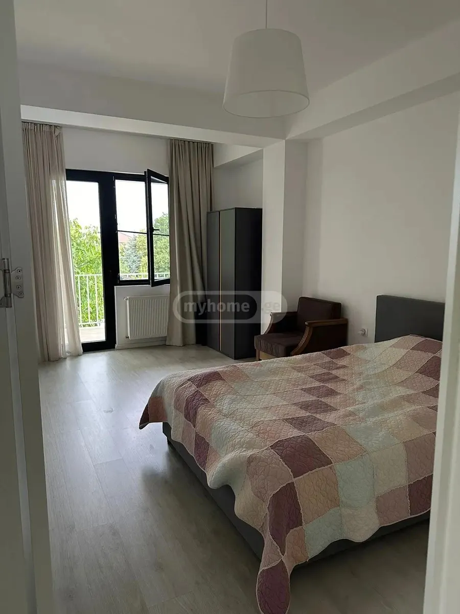 Дом, 4-комн., 340 м²