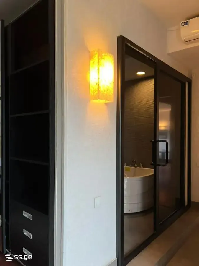 Apartment, 3-room, 100 m²
