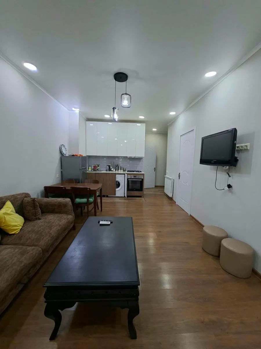 Квартира, 3-комн., 57 м²