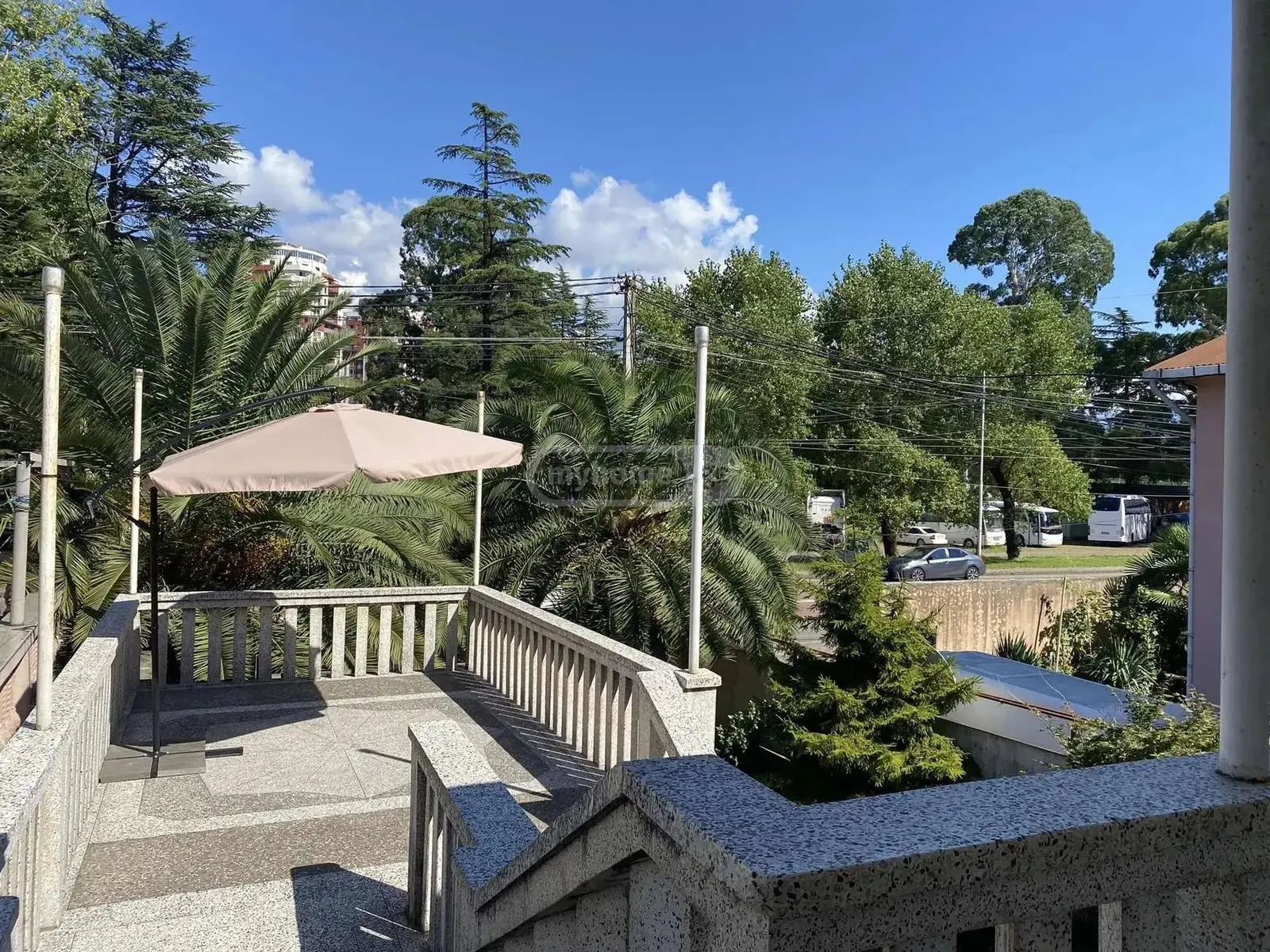 House, 4-room, 120 m²