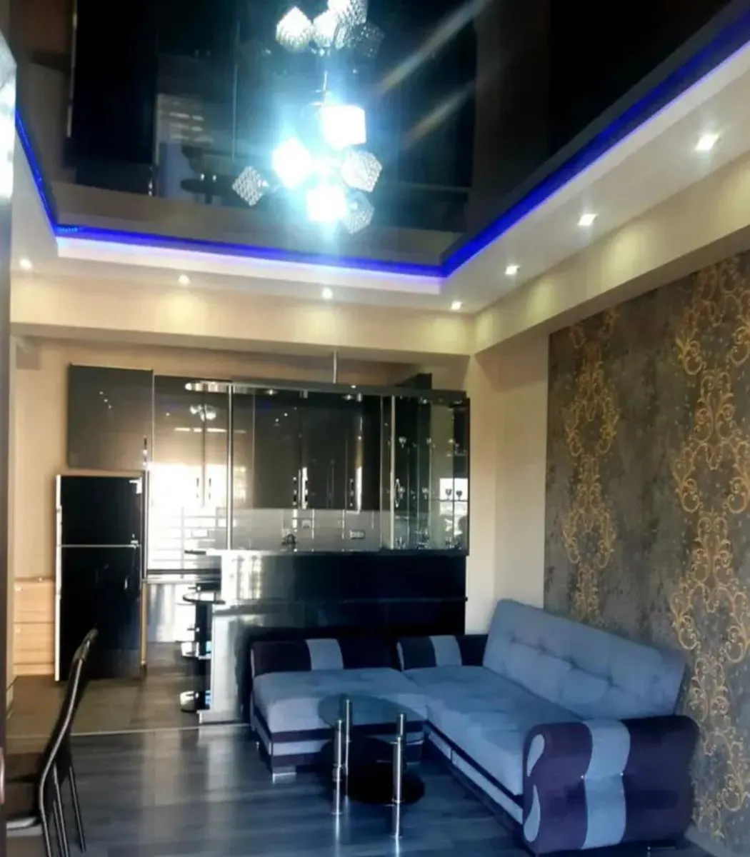 Квартира, 3-комн., 80 м²
