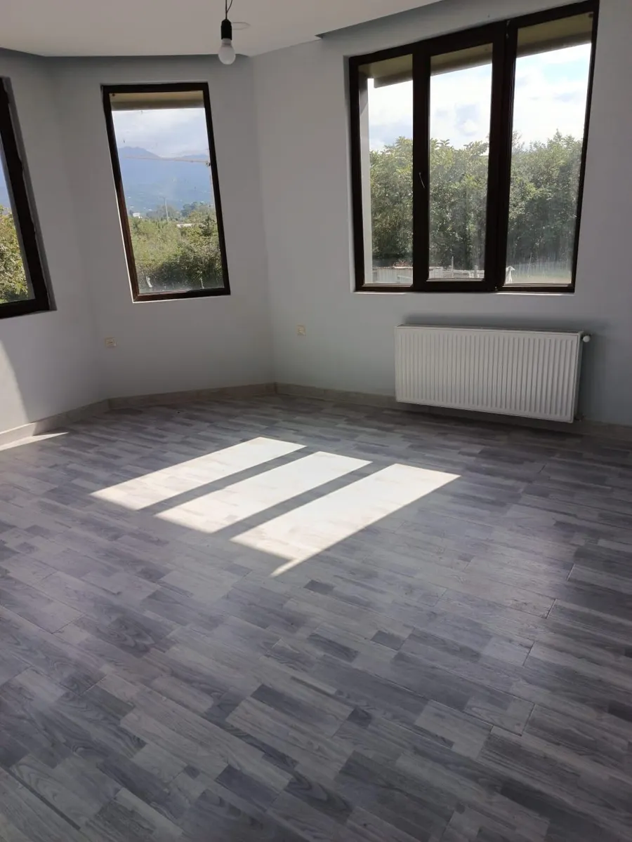House, 5-room, 194.08 m²