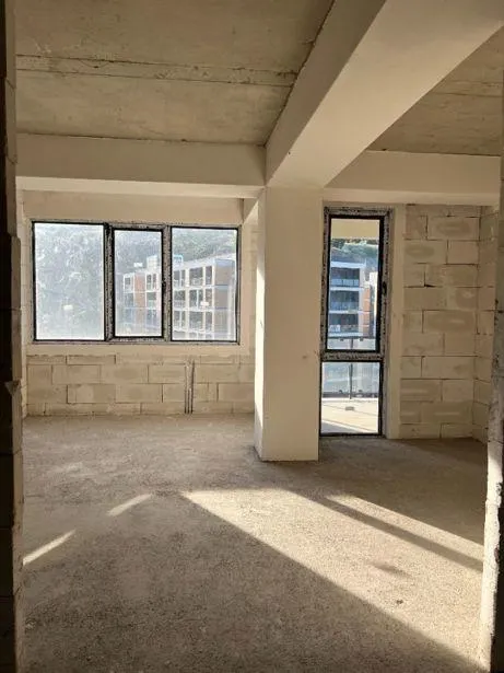 Квартира, 3-комн., 83 м²